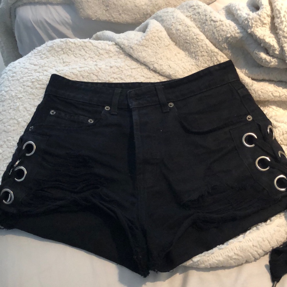 Black carmar shorts